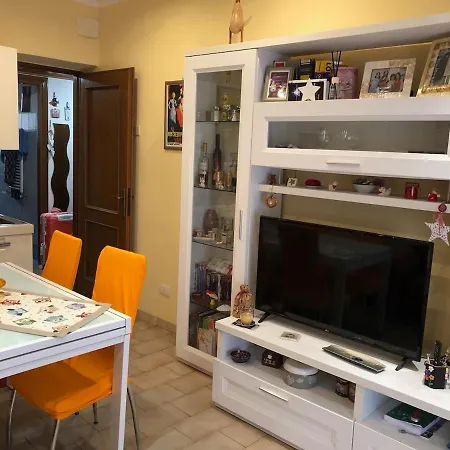 A Due Passi Dalla Storia E Dalla Movida Romana Daire Roma